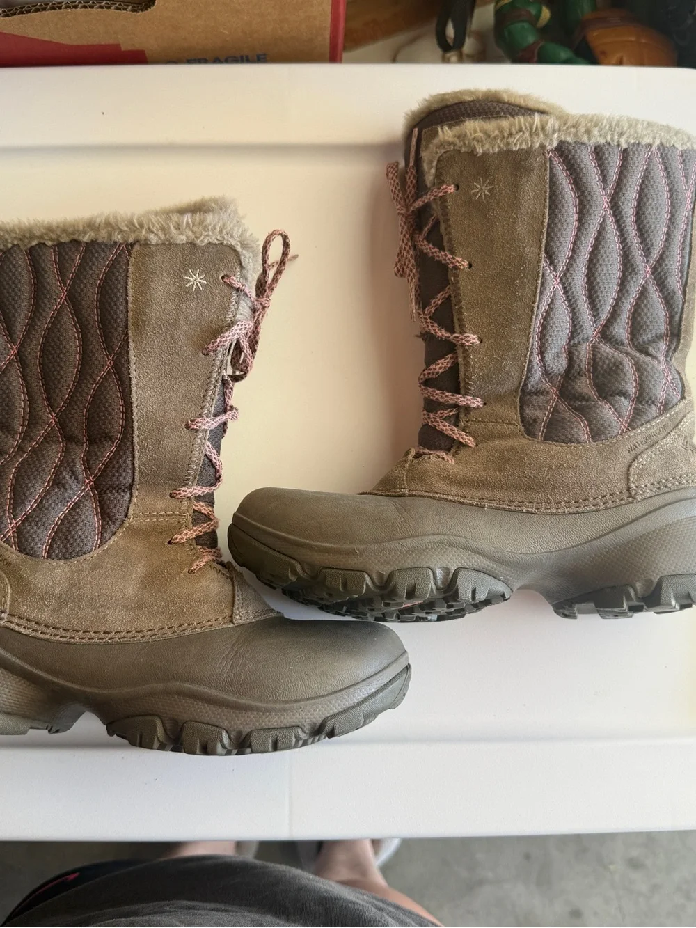 Columbia Brown Taupe & Pink Lace-Up Winter Boots with Faux Fur Collar Girls Sz 3